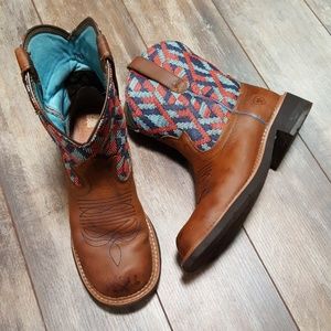 Ariat Fatbaby size 9B